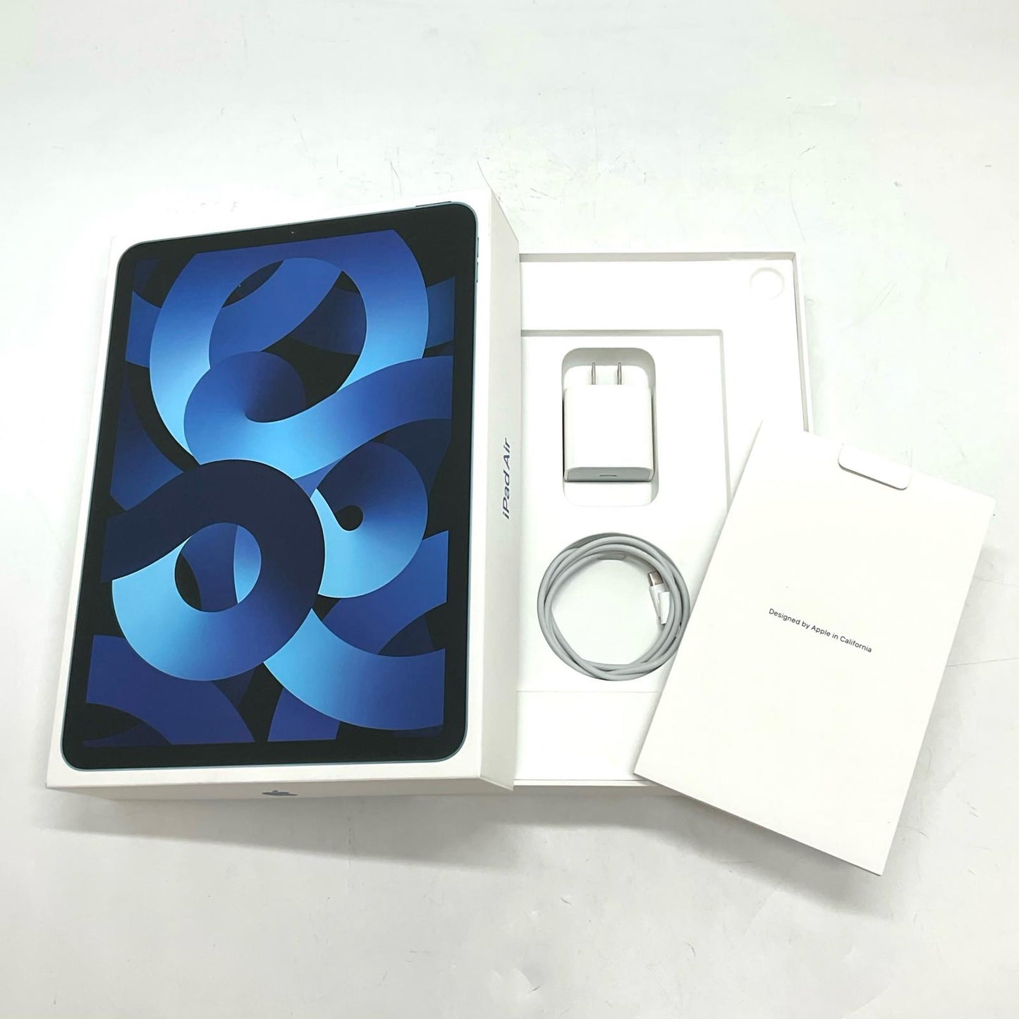 【全額返金保証】【最速発送】Apple iPad Air 10.9インチ 第5世代 256GB ブルー Wi-Fi 美品 動作確認済