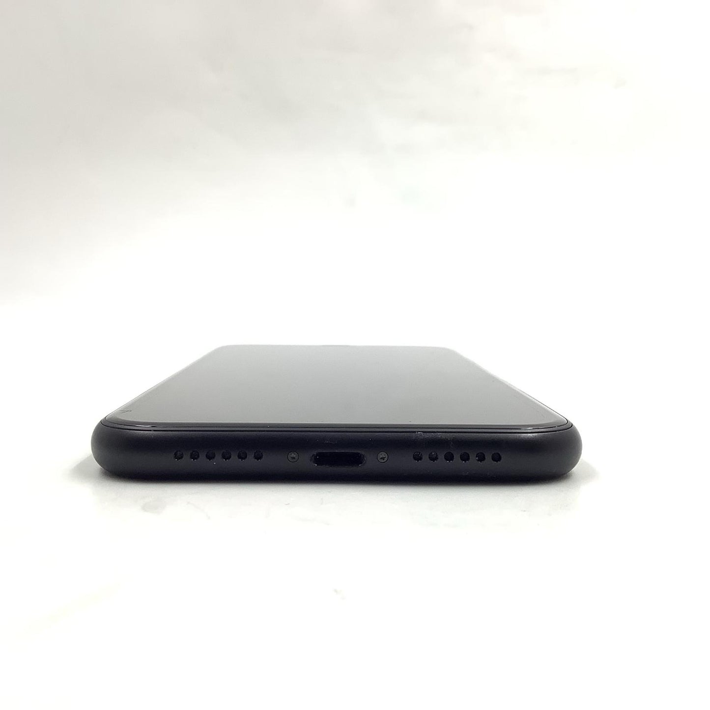 【全額返金保証】【最速発送】Apple iPhone iPhone XR 64GB ブラック docomo 白ロム 動作確認済 84%