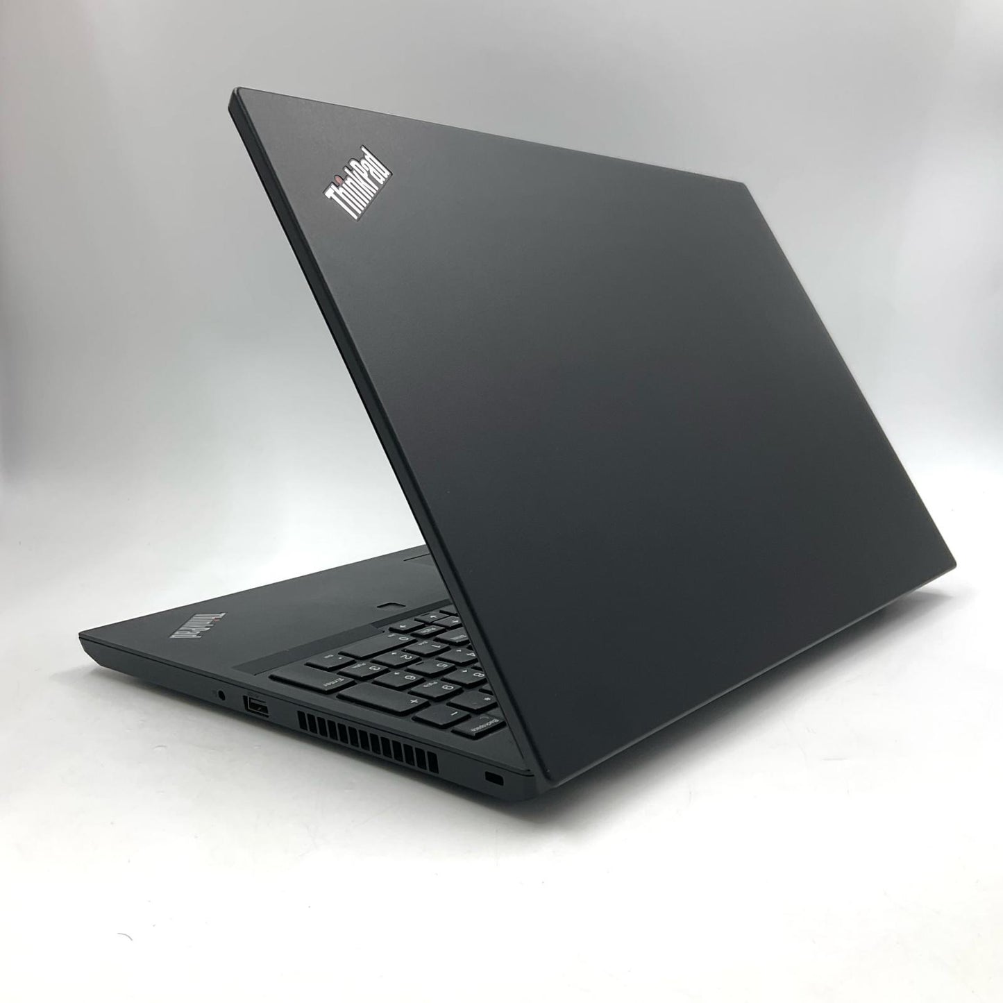 【全額返金保証】【最速発送】Lenovo ThinkPad 20Q8S0CB00 Intel Core i3-8145U 16GB M.2 SSD 512GB 94% 美品 動作確認済