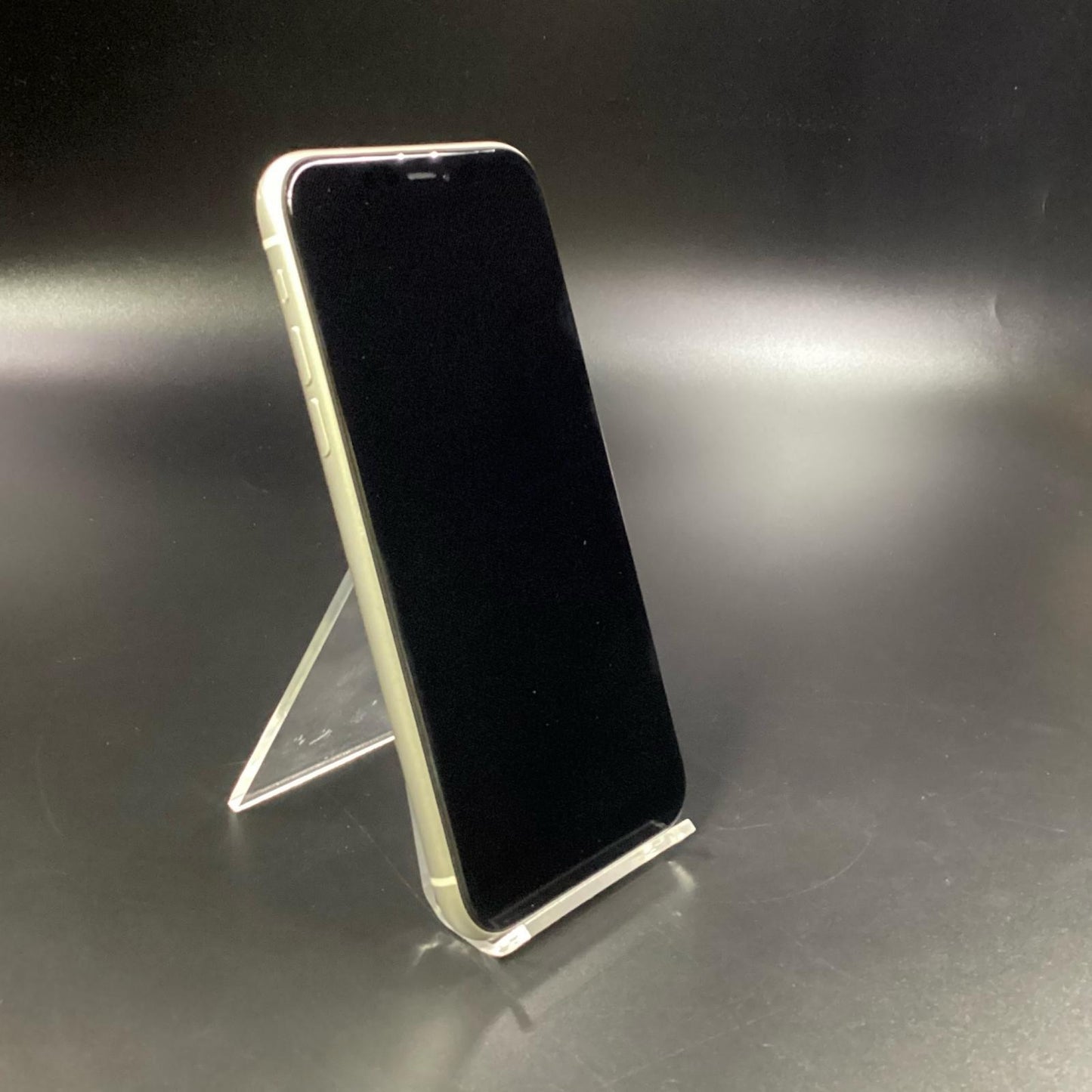 【全額返金保証】【最速発送】Apple iPhone iPhone 11 64GB ホワイト au 白ロム 動作確認済 78%