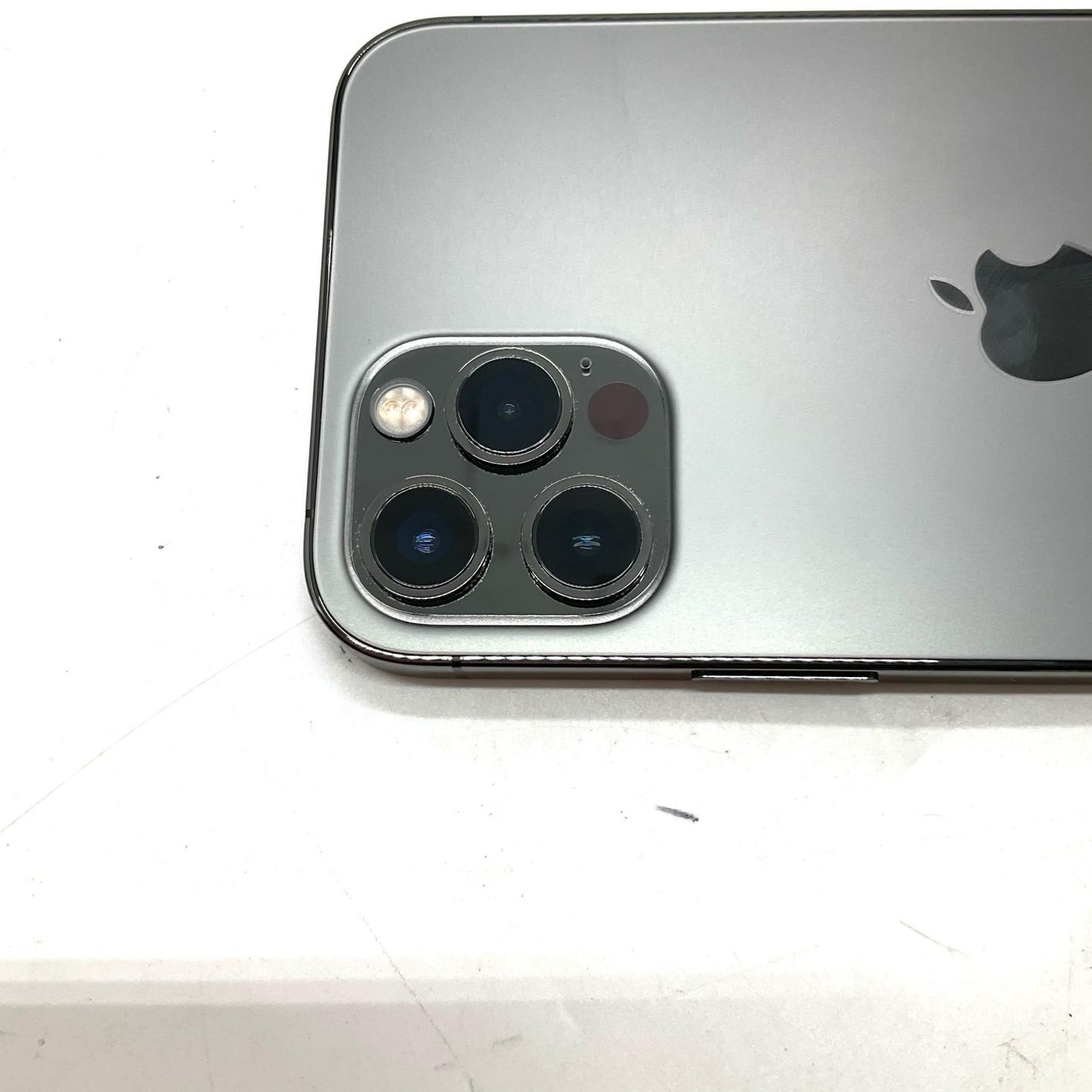 【全額返金保証】【最速発送】Apple iPhone iPhone 12 Pro 128GB グラファイト docomo 白ロム 動作確認済 71%