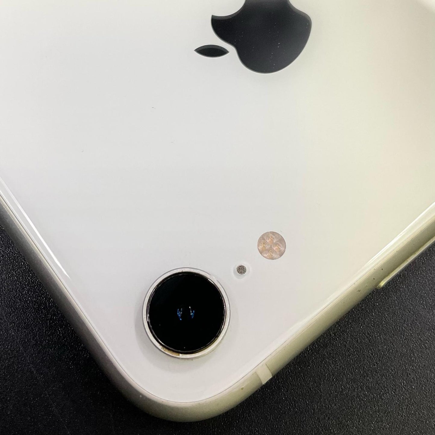 【最速発送】Apple iPhone iPhone XR 64GB ホワイト au 白ロム【難有】 91%