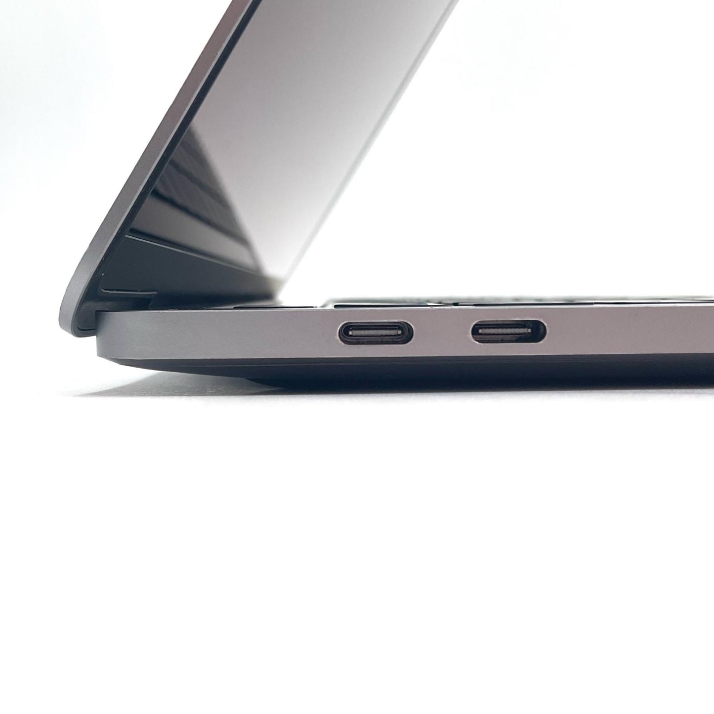 【最速発送】Apple MacBook Pro 13.3インチ 2020 Apple M1 16GB 1TB 86%【難有】