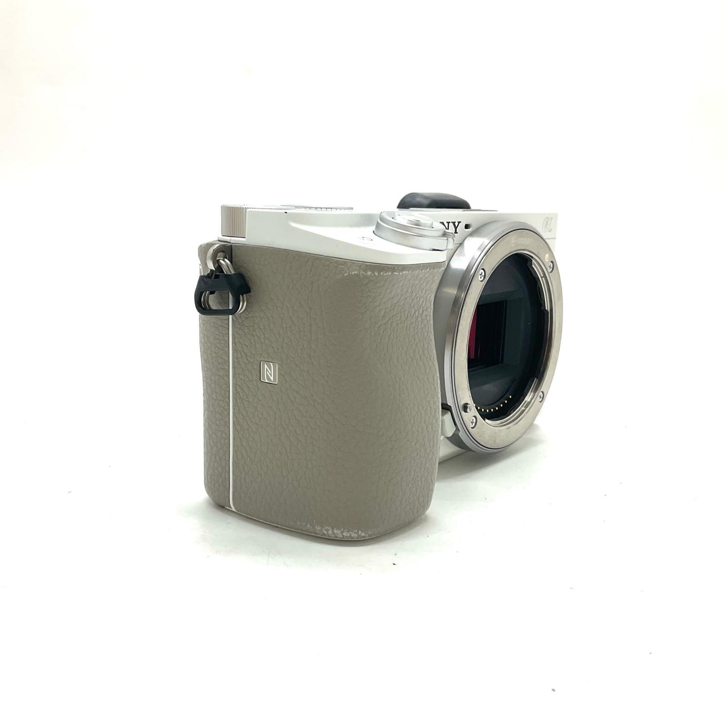 【最速発送】Sony デジタル一眼 α6100 ILCE-6100 ボディ ホワイト【難有】