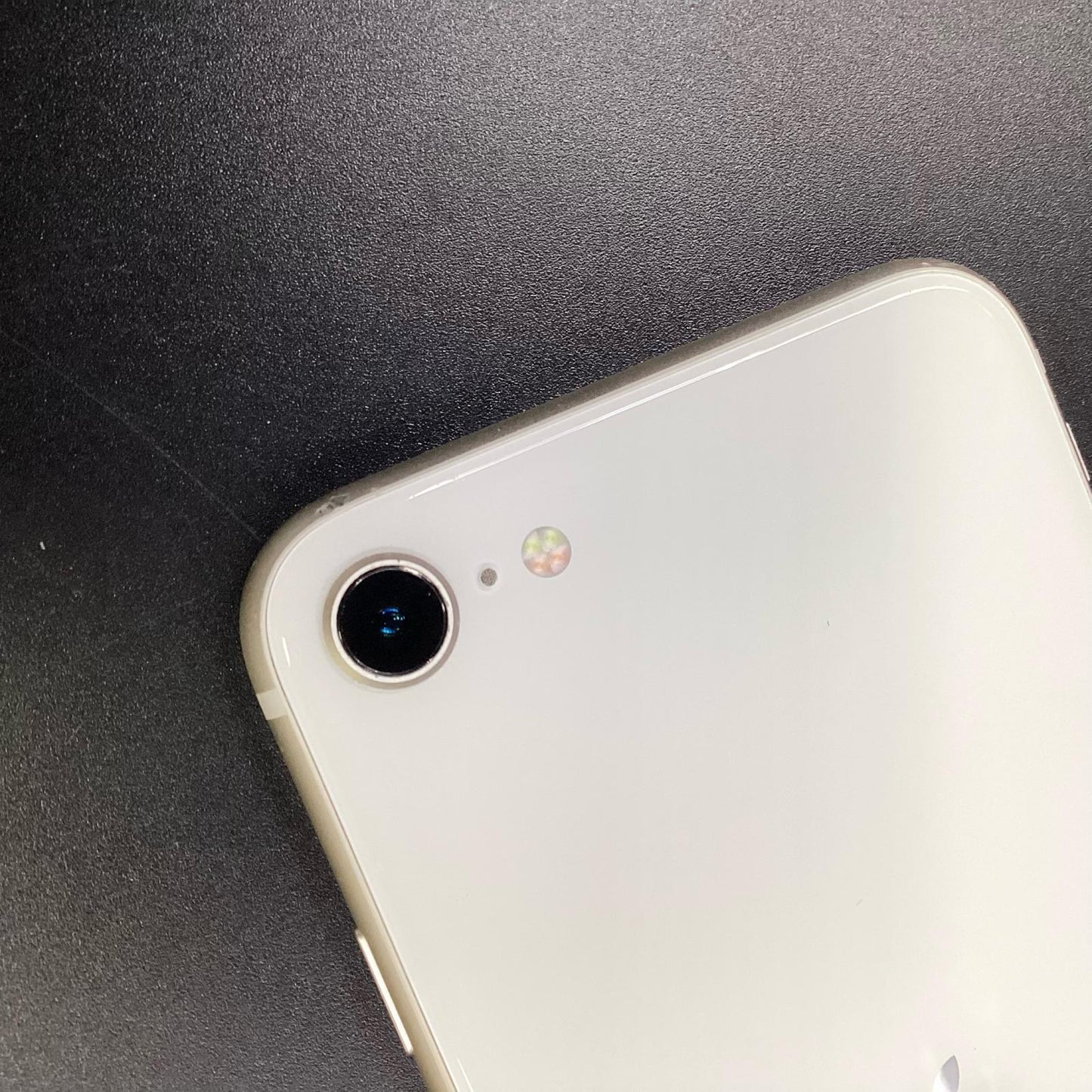 【最速発送】Apple iPhone iPhone SE（第3世代） 128GB スターライト SIMフリー 白ロム【難有】 85%