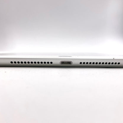 【全額返金保証】【最速発送】Apple iPad iPad 9.7インチ 第6世代 32GB シルバー Wi-Fi 美品 動作確認済