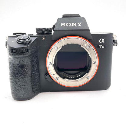 【全額返金保証】【最速発送】Sony デジタル一眼 α7 III ILCE-7M3 ボディ ブラック 動作確認済
