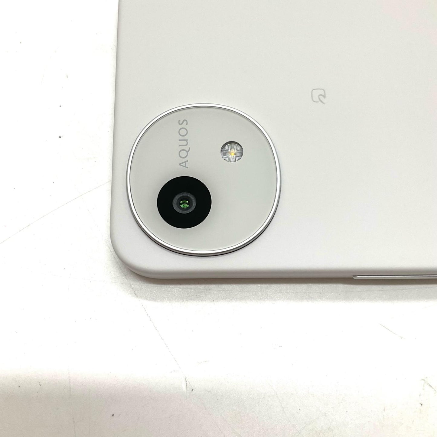 【全額返金保証】【最速発送】SHARP AQUOS AQUOS wish5 64GB ユキ SIMフリー SH-52F 白ロム 超美品 動作確認済