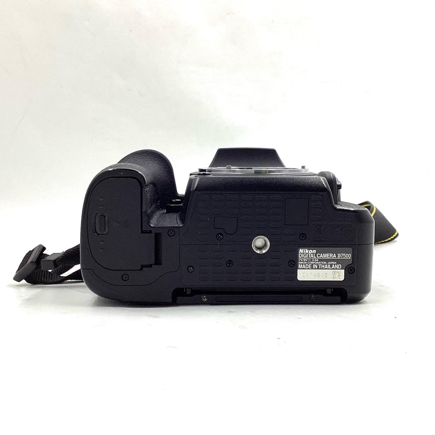 【全額返金保証】【最速発送】Nikon デジタル一眼 D7500 ブラック 動作確認済