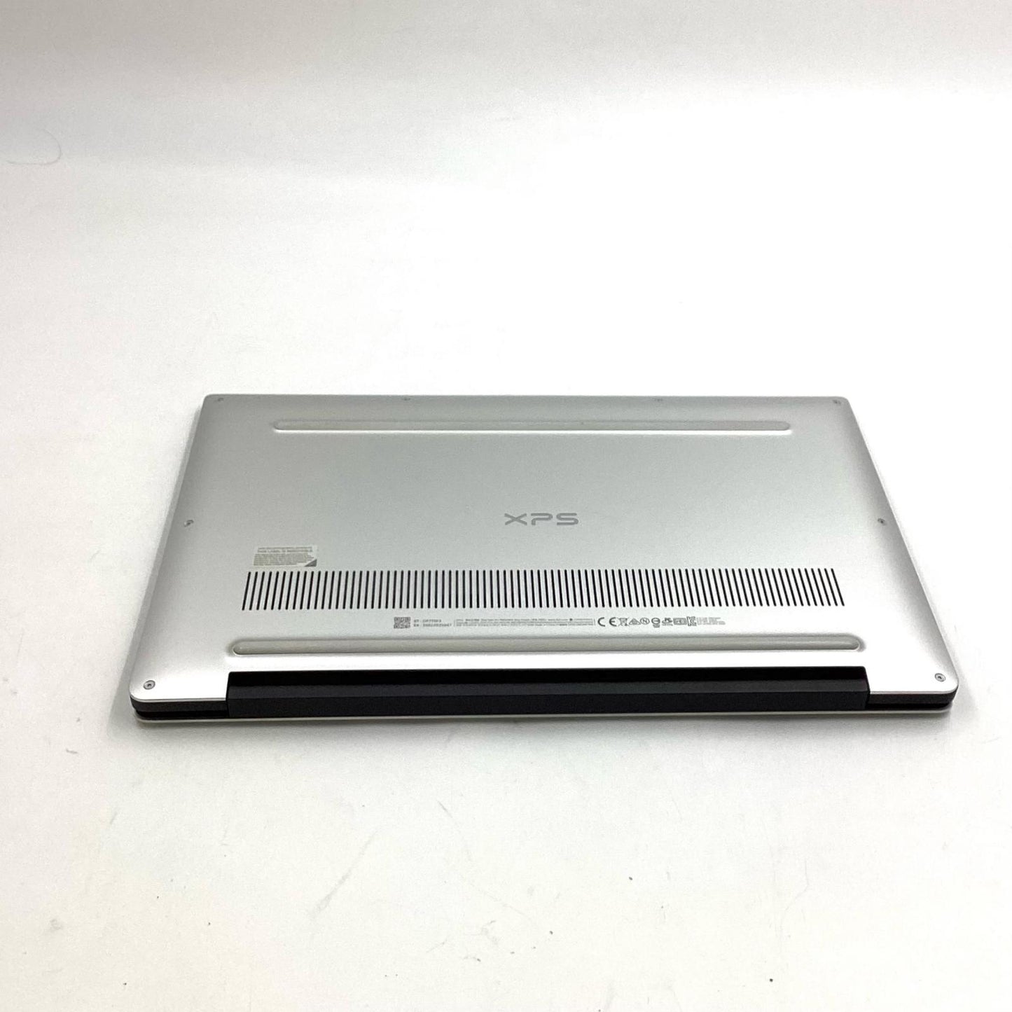 【全額返金保証】【最速発送】DELL XPS 13 9305 DP7T0F3 11th Gen Intel Core i7-1165G7 16GB M.2 SSD 512GB 73.8% 美品 動作確認済