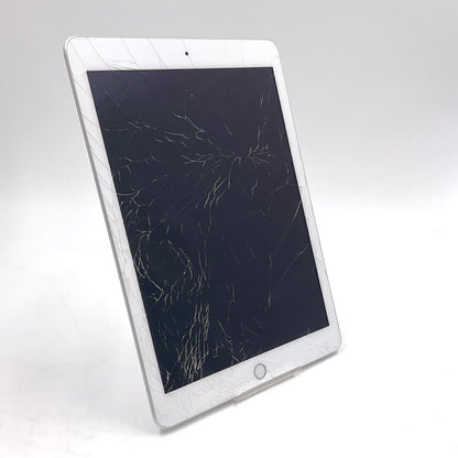 【最速発送】Apple iPad iPad 第6世代 32GB シルバー Wi-Fi【難有】
