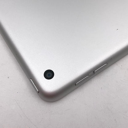 【全額返金保証】【最速発送】Apple iPad iPad 第7世代 32GB シルバー Wi-Fi 動作確認済