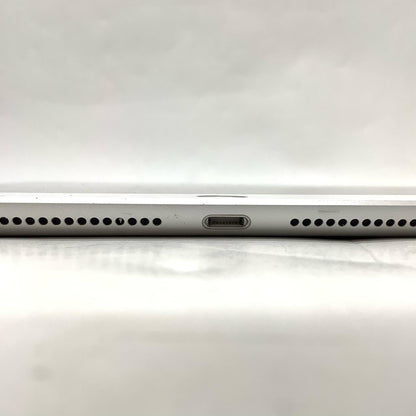 【全額返金保証】【最速発送】Apple iPad iPad 第7世代 32GB シルバー Wi-Fi 美品 動作確認済