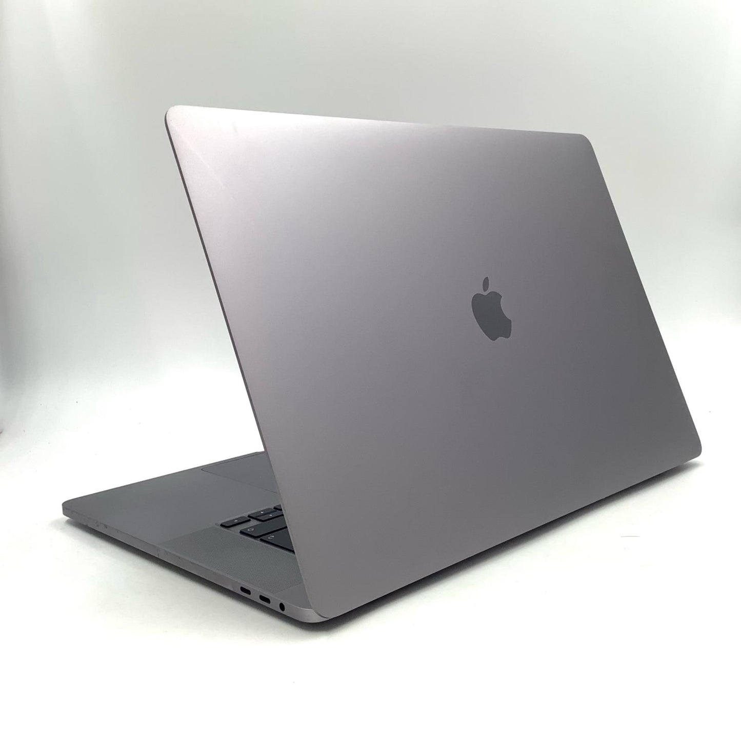 【全額返金保証】【最速発送】Apple MacBook Pro 16インチ 2019 Intel Core i7 16GB 512GB シルバー 美品 動作確認済