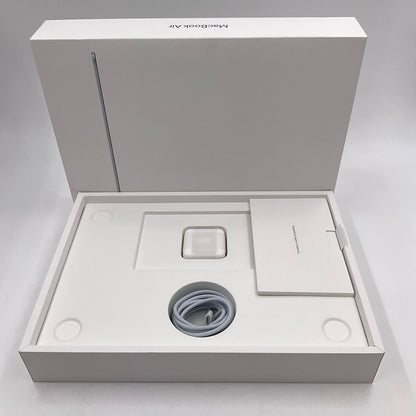 【全額返金保証】【最速発送】Apple MacBook Air 13.6インチ 2025 M4 10コア 16GB 512GB シルバー 100% 超美品 動作確認済