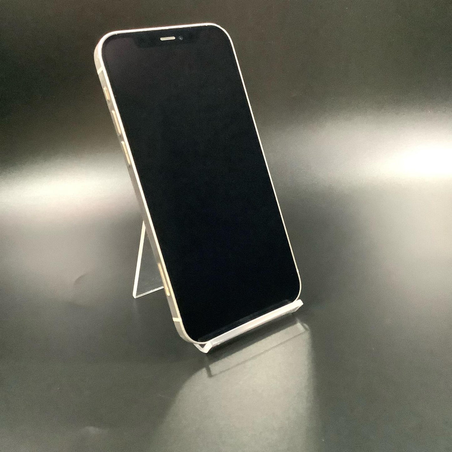 【最速発送】Apple iPhone iPhone 12 64GB ホワイト au【難有】 79%