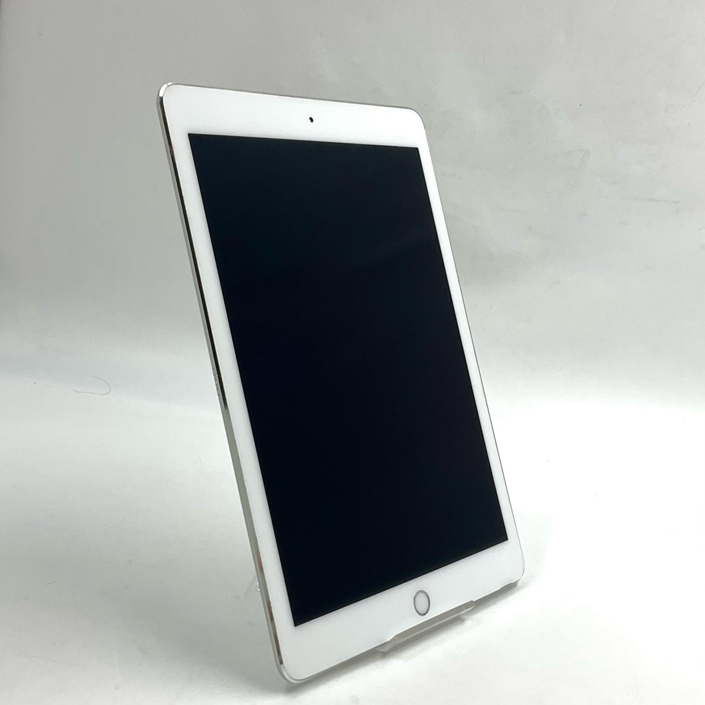 【最速発送】Apple iPad Pro 9.7インチ 第1世代 256GB シルバー Wi-Fi【難有】