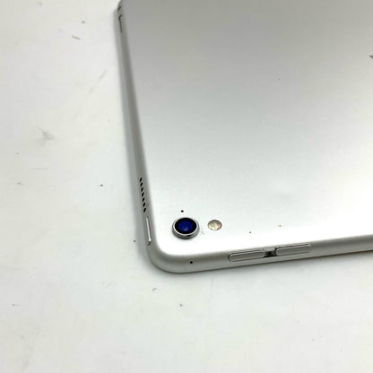 【最速発送】Apple iPad Pro 9.7インチ 第1世代 256GB シルバー Wi-Fi【難有】