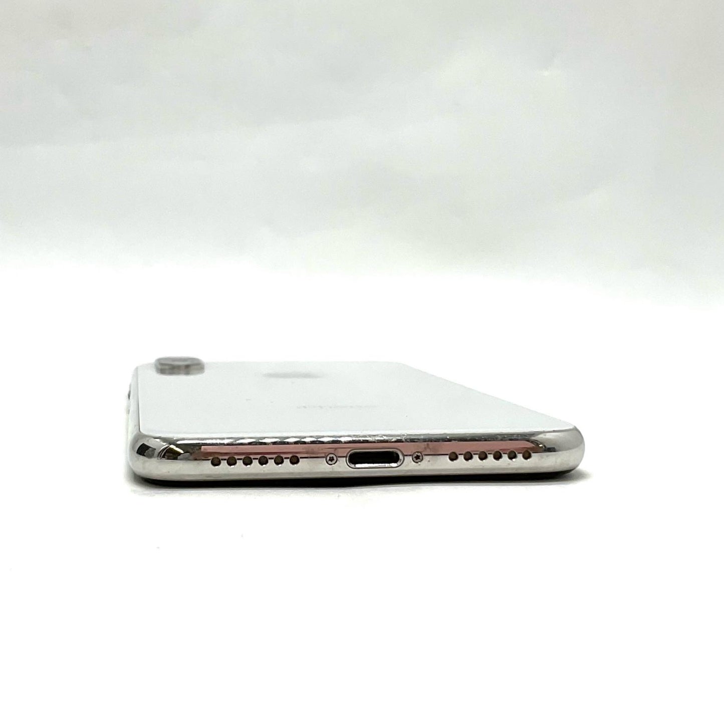 【全額返金保証】【最速発送】Apple iPhone iPhone X 256GB シルバー docomo 白ロム 動作確認済 75%