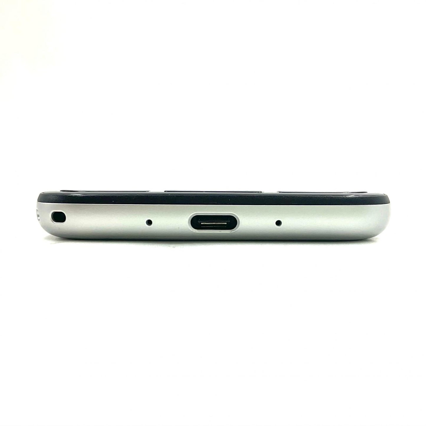 【最速発送】 かんたんスマホ3 64GB シルバー系 softbank SIMフリー A205KC 白ロム【難有】