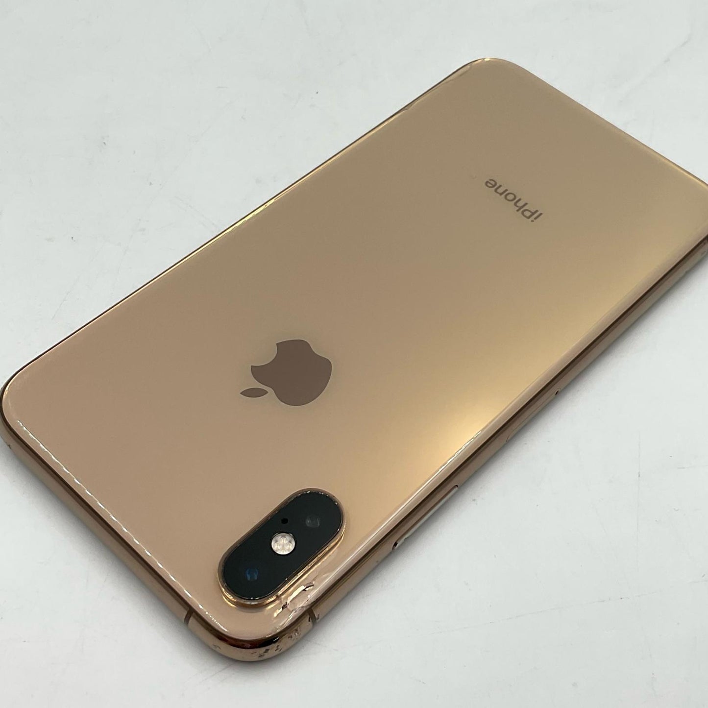 【最速発送】Apple iPhone iPhone XS 256GB ゴールド docomo 白ロム【難有】 83%