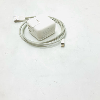 【全額返金保証】【最速発送】Apple iPad iPad 9.7インチ 第5世代 32GB ゴールド Wi-Fi 美品 動作確認済