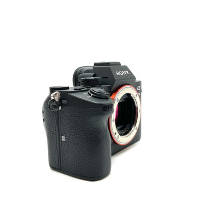 【全額返金保証】【最速発送】Sony デジタル一眼 α7 III ボディ ILCE-7M3 ブラック 美品 動作確認済