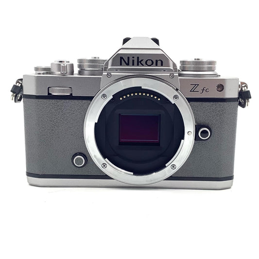 【全額返金保証】【最速発送】Nikon デジタル一眼 Z fc ボディ シルバー 美品 動作確認済