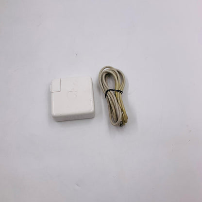 【最速発送】Apple MacBook Pro 13インチ 2017 2.3GHz デュアルコアIntel Core i5 16GB 256GB シルバー【難有】