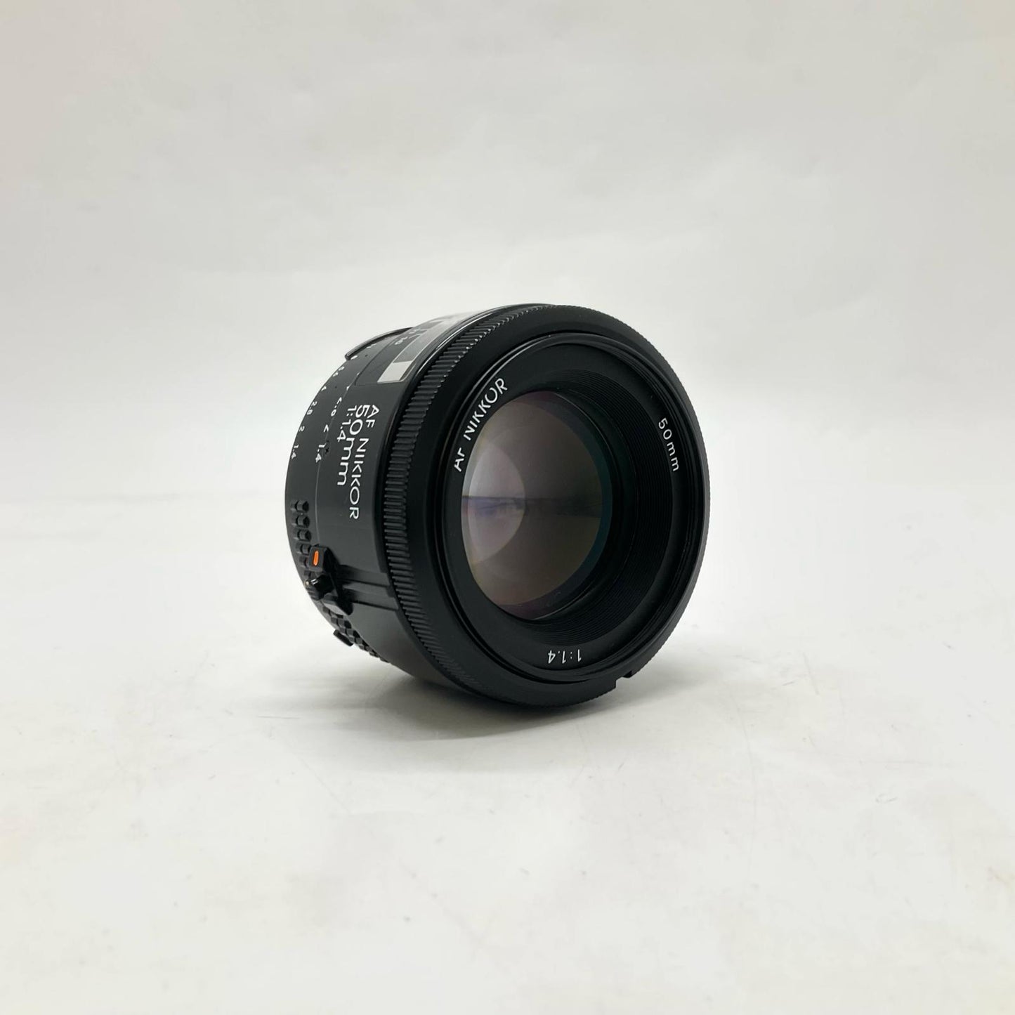 【全額返金保証】【最速発送】Nikon AF NIKKOR 50mm F1.4 美品 動作確認済