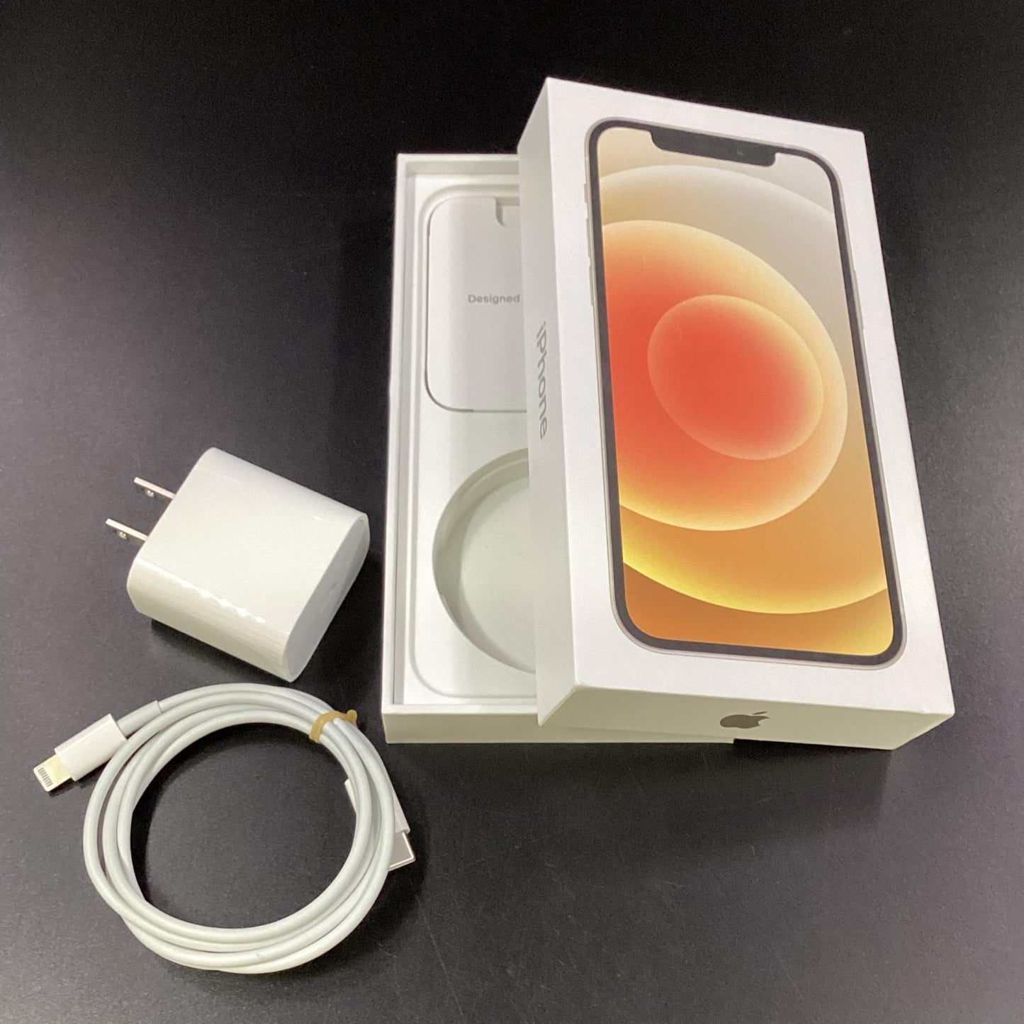 【全額返金保証】【最速発送】Apple iPhone iPhone 12 128GB ホワイト docomo 白ロム 動作確認済 79%