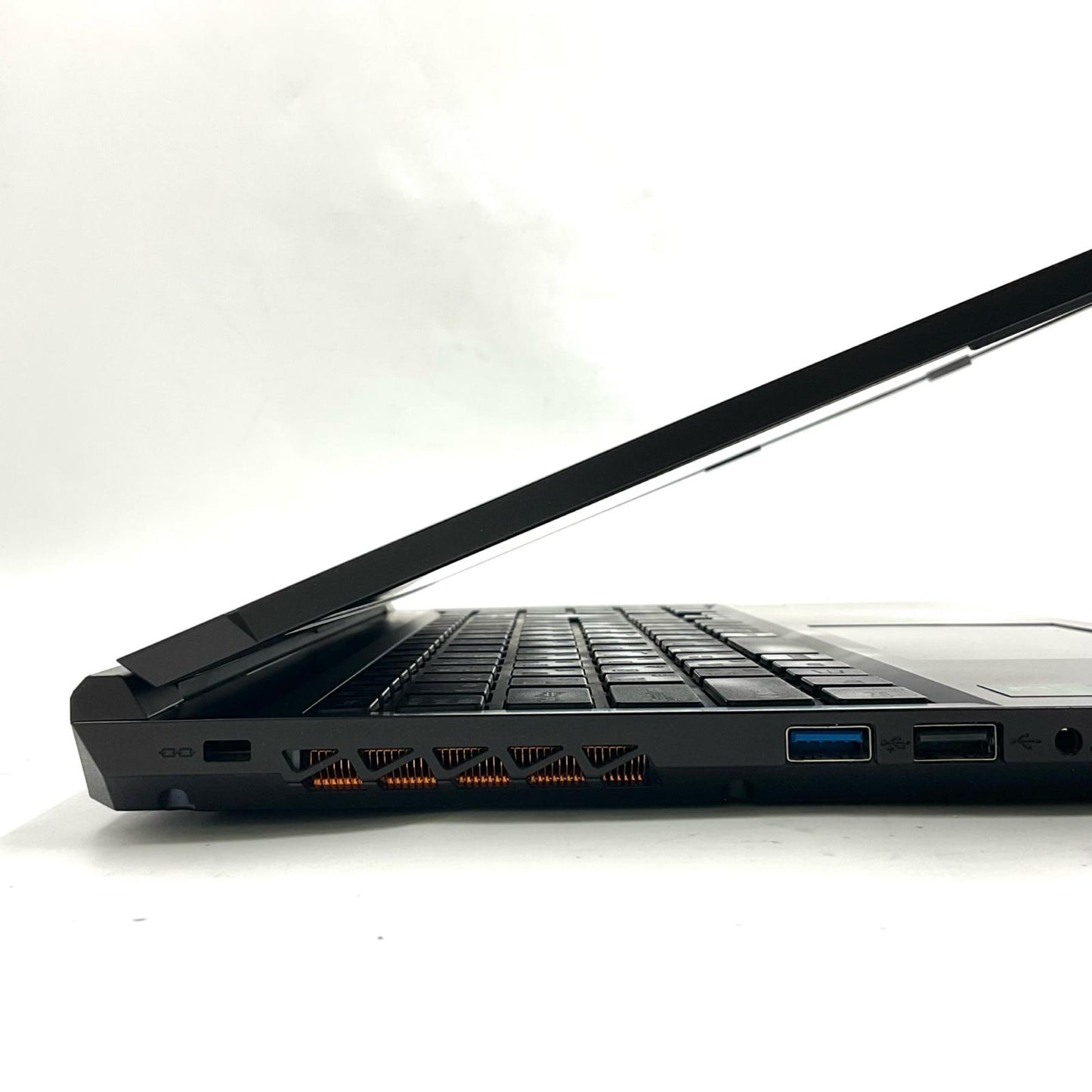 【最速発送】MouseComputer K5 K5-i7CMLDBW11 Intel Core i7-10750H 64GB M.2 SSD 1TB NVIDIA GeForce MX350 61%【難有】