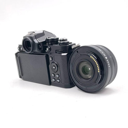 【全額返金保証】【最速発送】Nikon デジタル一眼 Z fc 16-50 VR レンズキット ブラック 美品 動作確認済