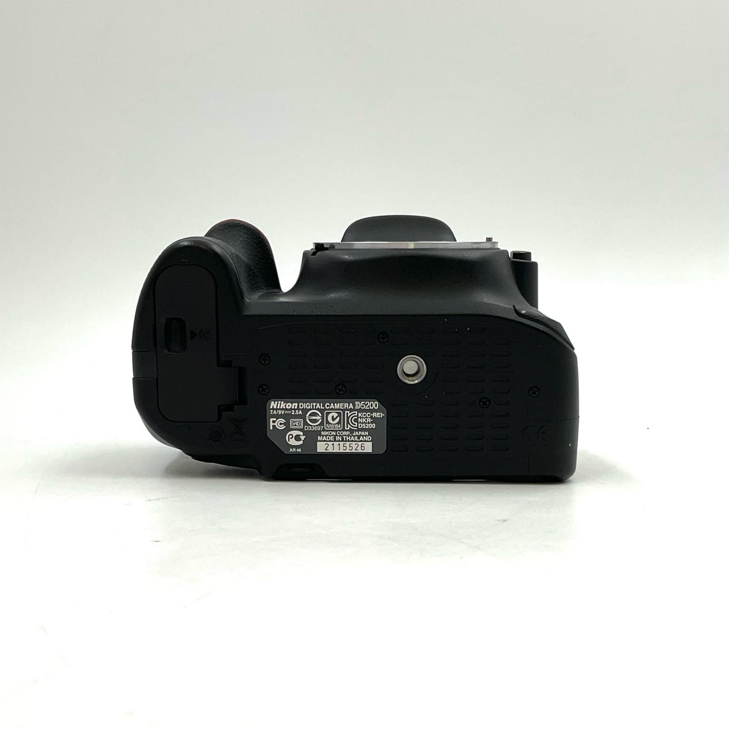 【全額返金保証】【最速発送】Nikon デジタル一眼 D5200 18-55 VR レンズキット [ブラック] ブラック 美品 動作確認済