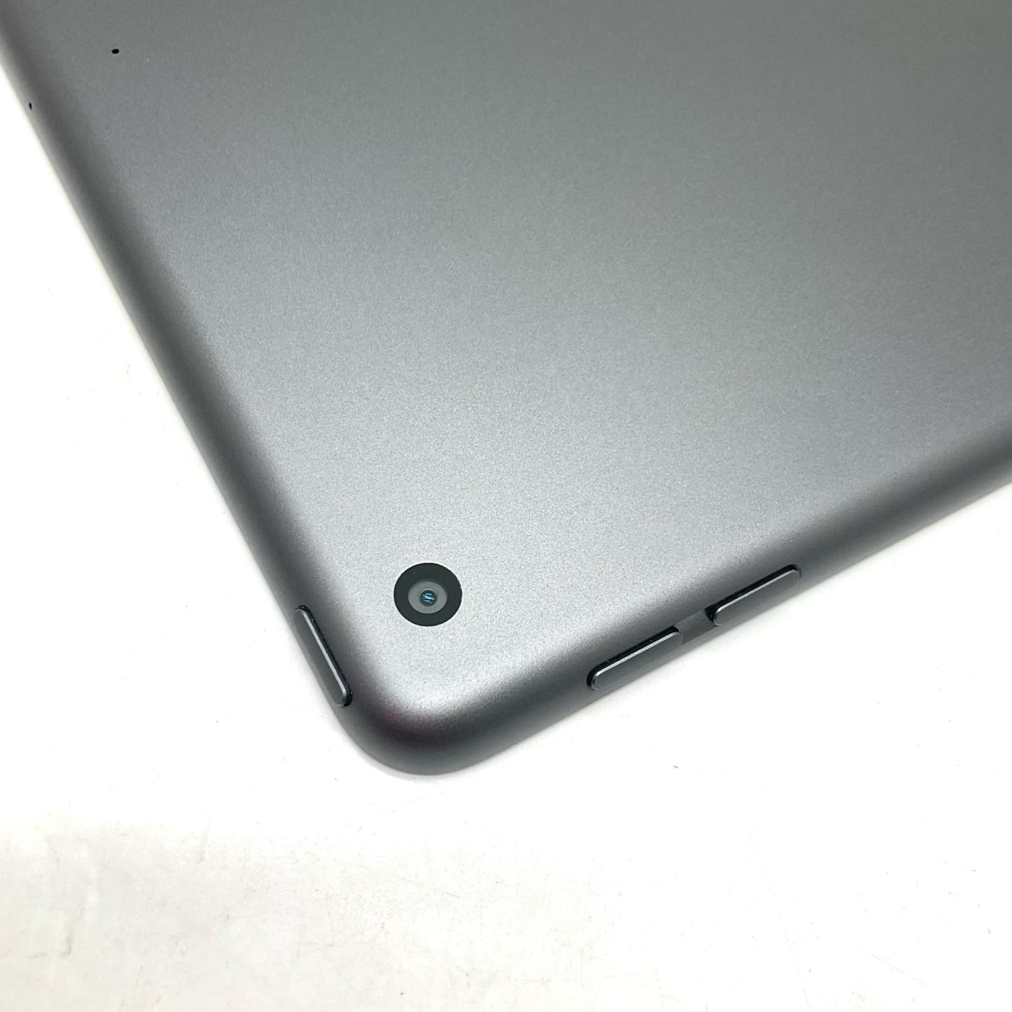 【全額返金保証】【最速発送】Apple iPad iPad 10.2インチ 第9世代 256GB スペースグレイ Wi-Fi 美品 動作確認済