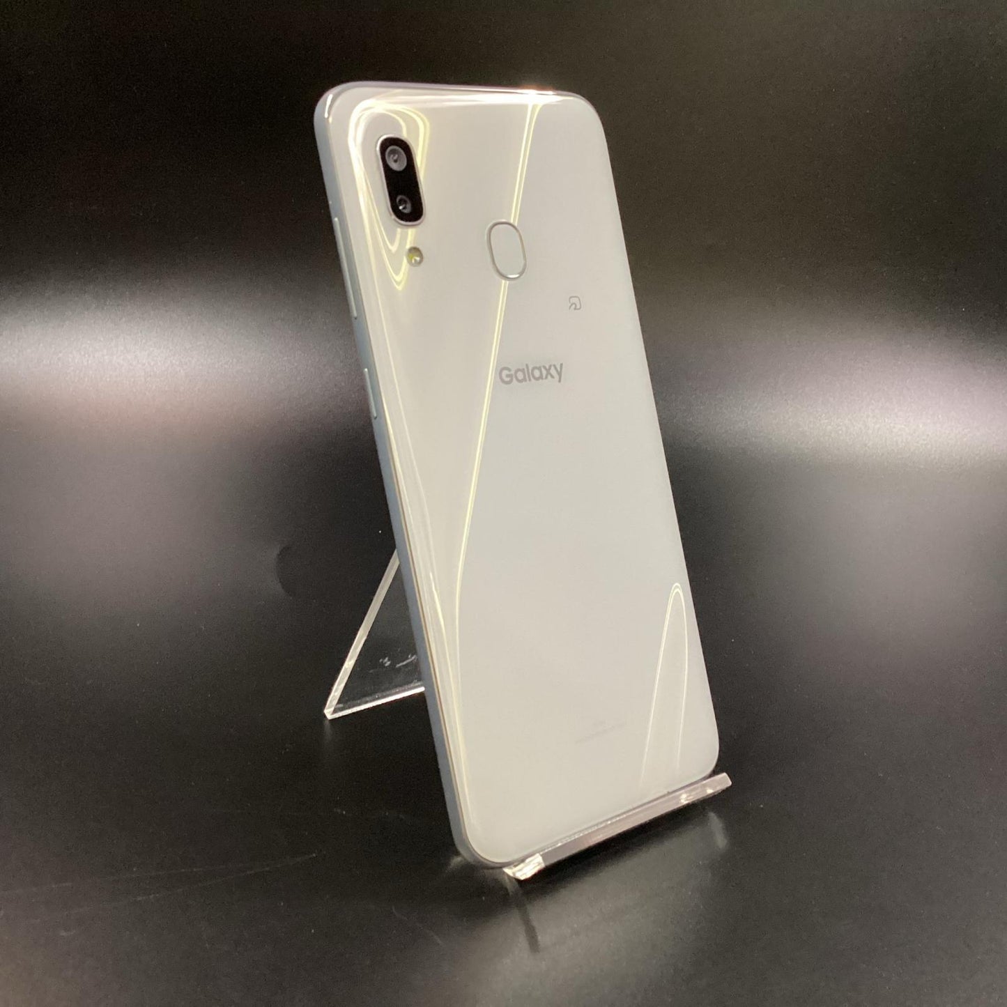 【全額返金保証】【最速発送】SAMSUNG Galaxy A30 64GB ホワイト au SCV43 白ロム 美品 動作確認済