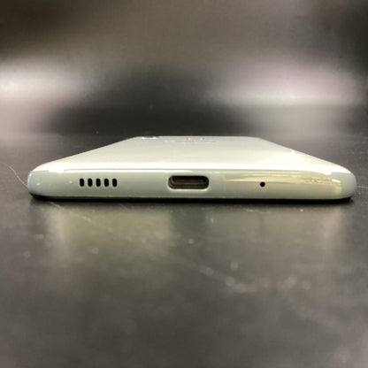【全額返金保証】【最速発送】SAMSUNG Galaxy A30 64GB ホワイト au SCV43 白ロム 美品 動作確認済