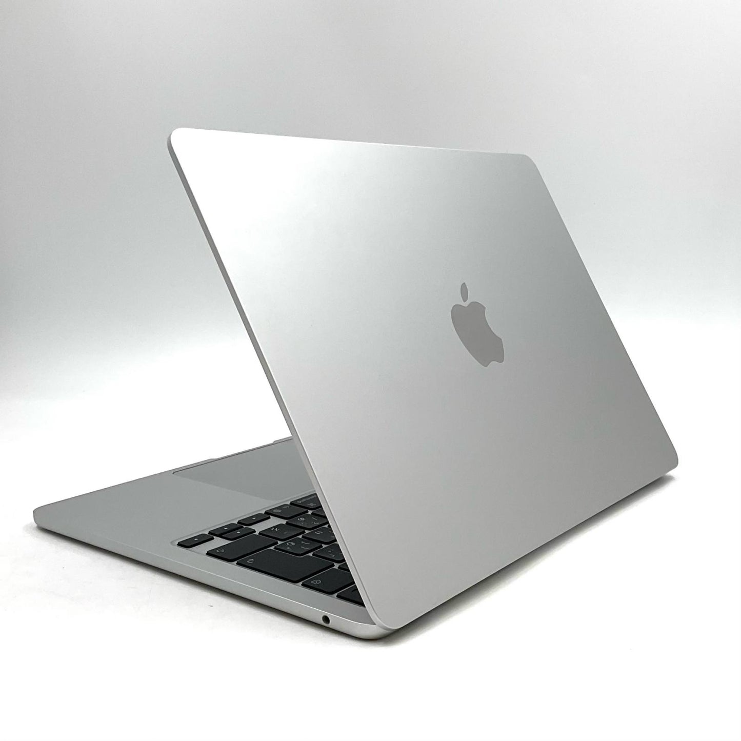 【全額返金保証】【最速発送】Apple MacBook Air 13.6インチ Apple M4 10core 16GB 256GB シルバー 100% 美品 動作確認済