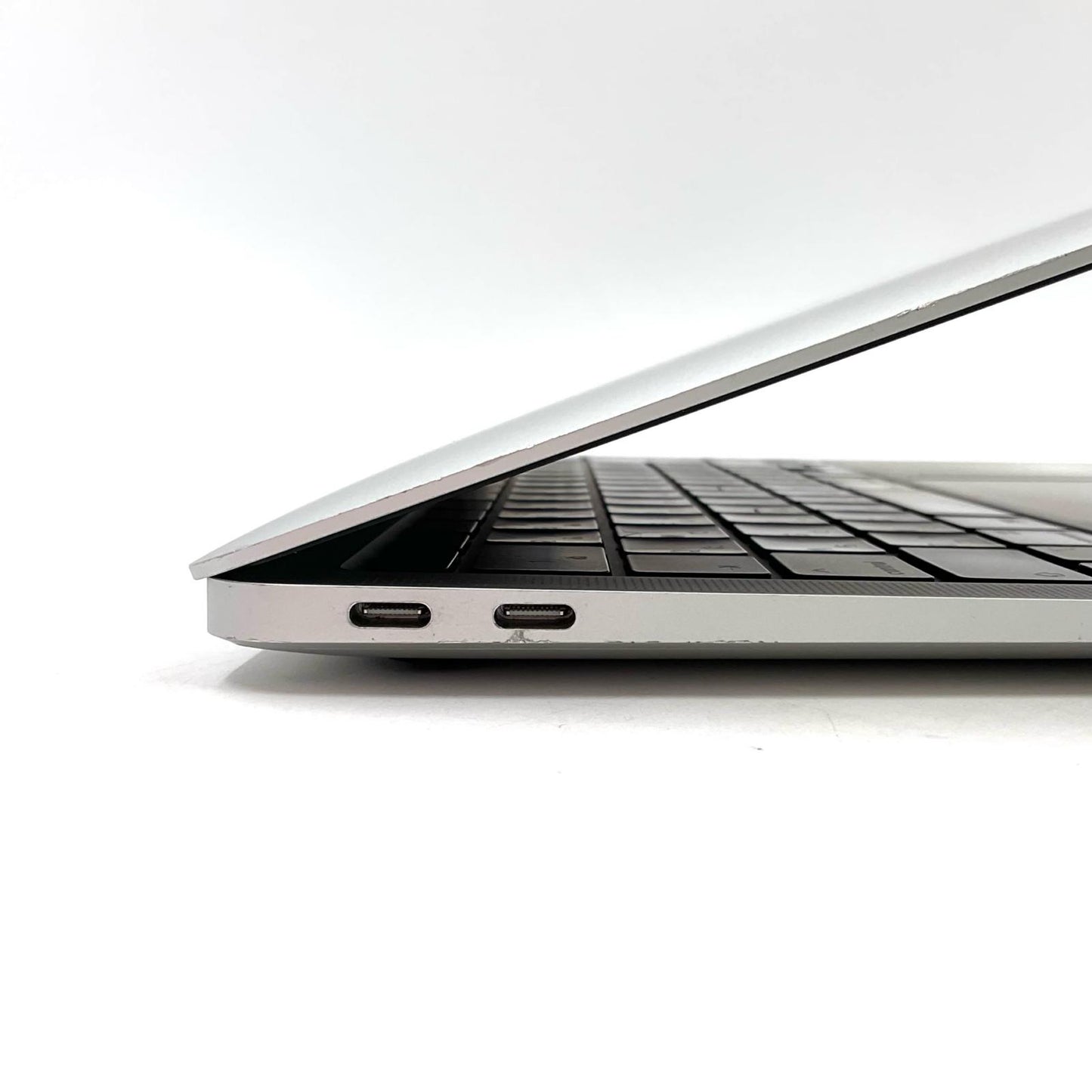 【全額返金保証】【最速発送】Apple MacBook Air 13.3インチ 2020 M1 8コア 8GB 256GB シルバー 83% 美品 動作確認済
