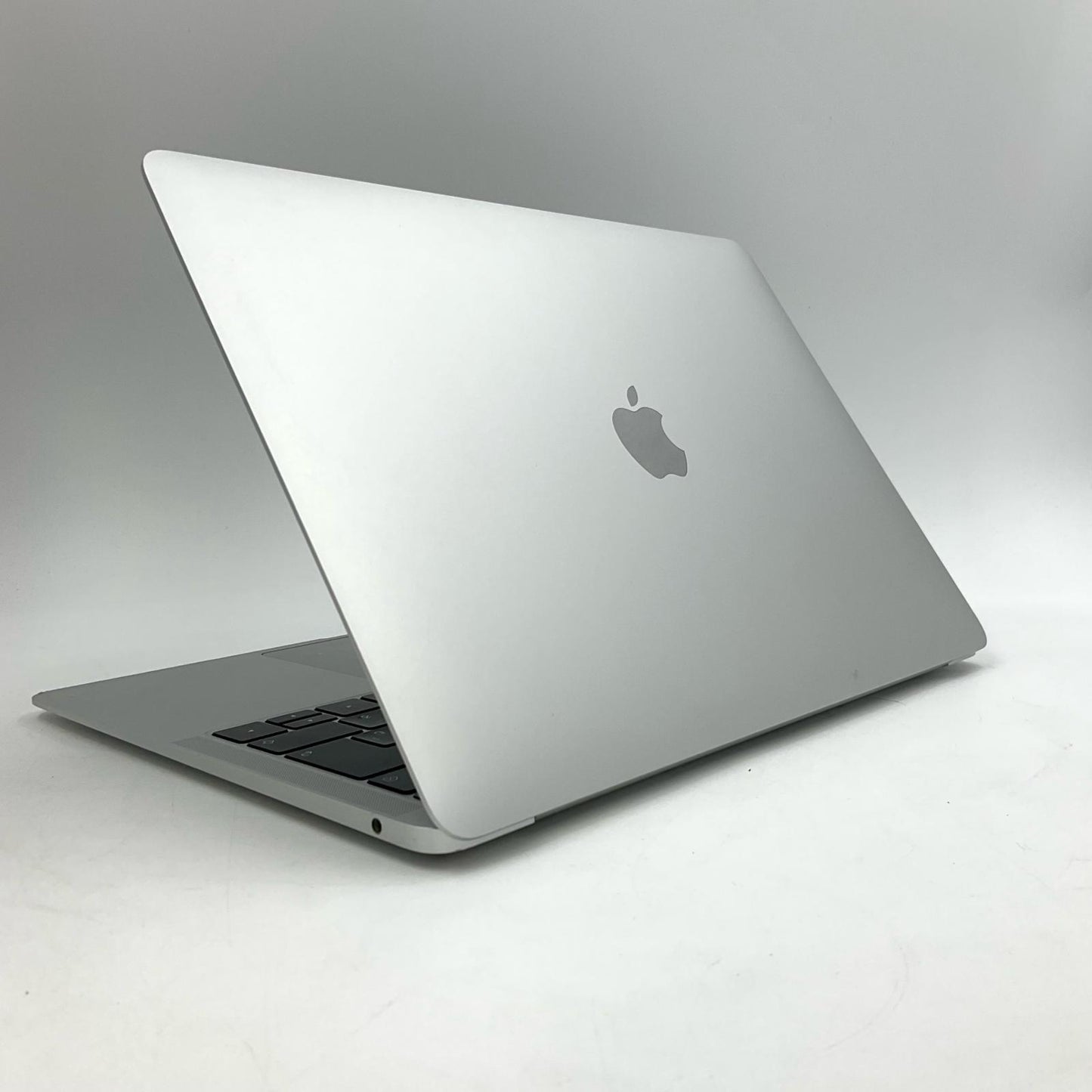 【全額返金保証】【最速発送】Apple MacBook Air 13.3インチ 2018 デュアルコア Intel Core i5 8GB 256GB シルバー 動作確認済