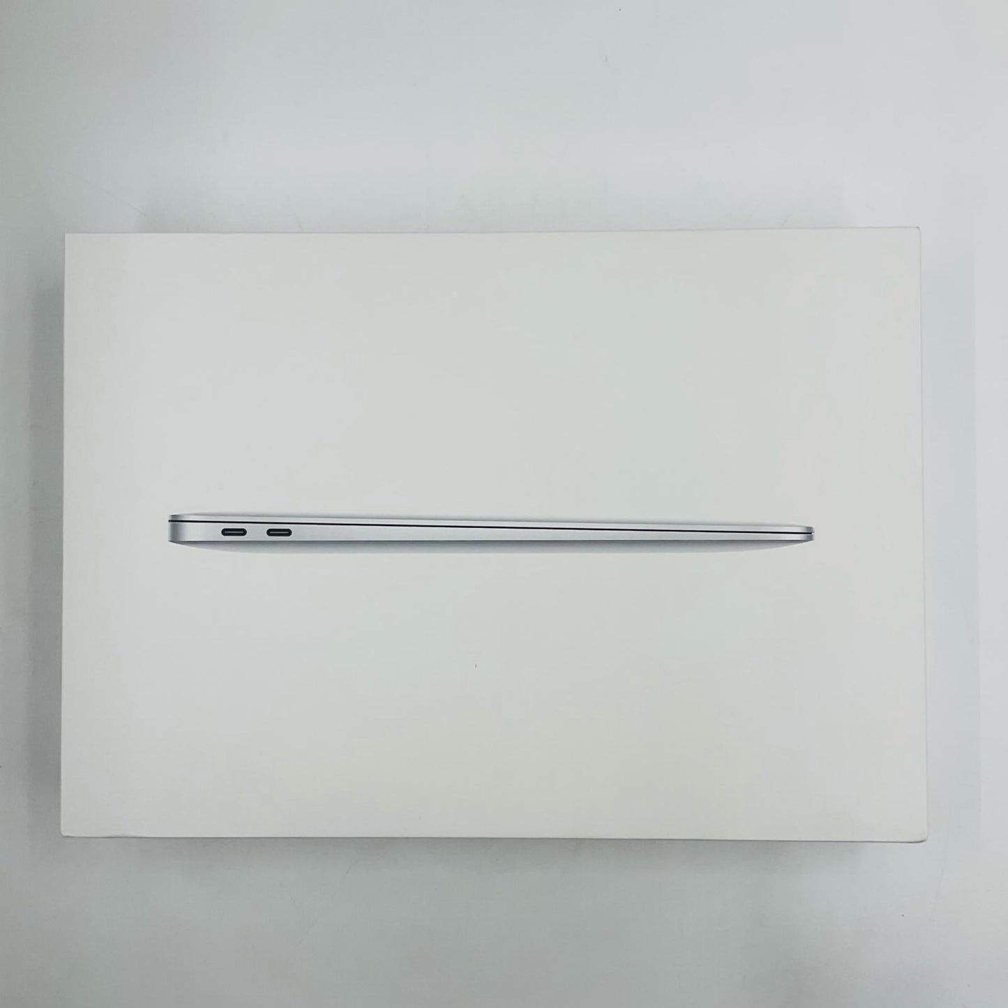 【全額返金保証】【最速発送】Apple MacBook Air 13.3インチ 2018 デュアルコア Intel Core i5 8GB 256GB シルバー 動作確認済