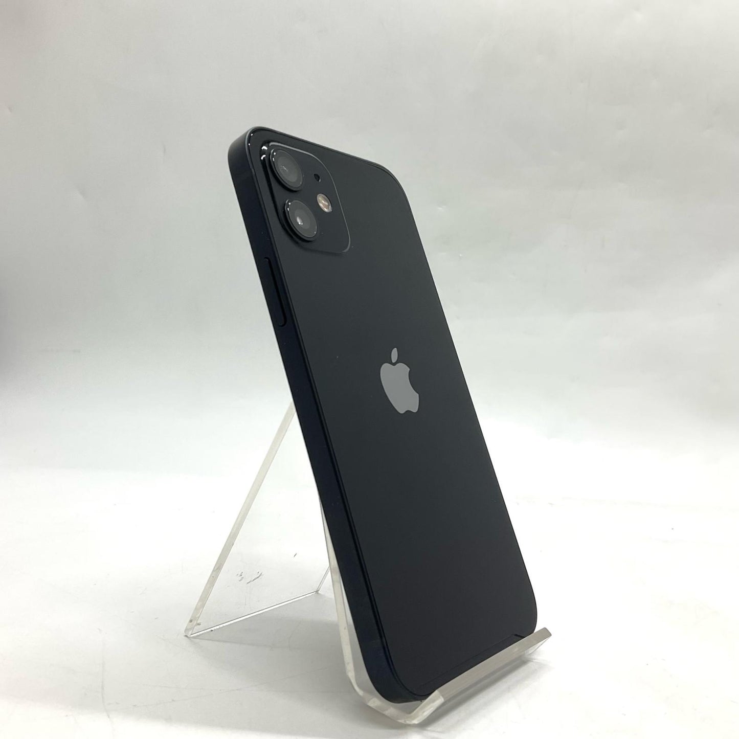 【全額返金保証】【最速発送】Apple iPhone iPhone 12 64GB ブラック docomo 白ロム 動作確認済 79%