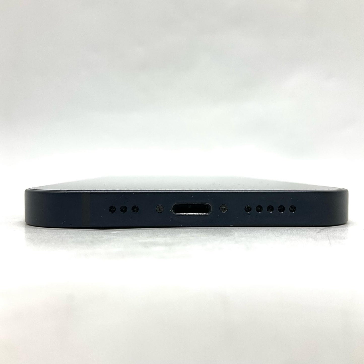 【全額返金保証】【最速発送】Apple iPhone iPhone 12 64GB ブラック docomo 白ロム 動作確認済 79%