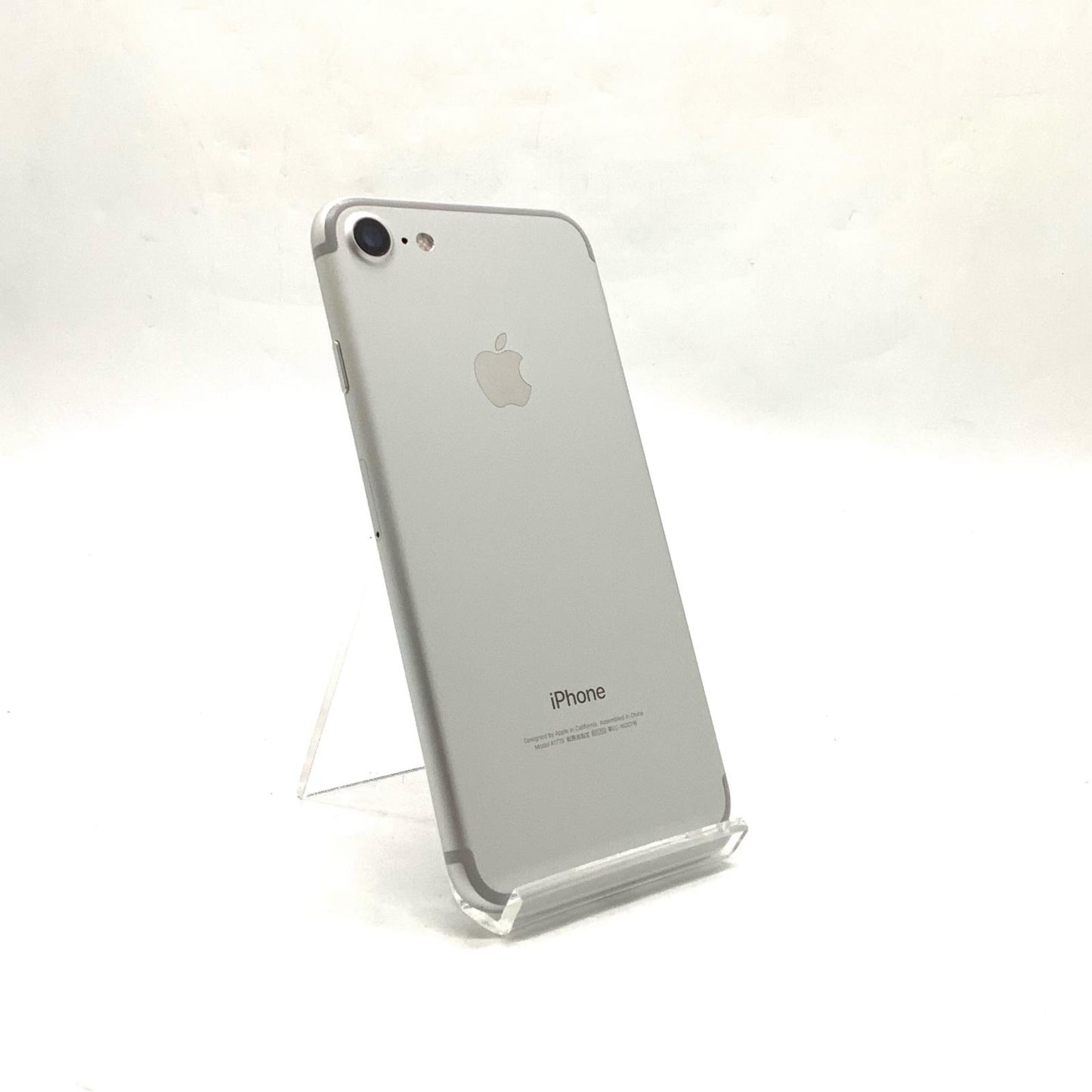 【全額返金保証】【最速発送】Apple iPhone iPhone 7 128GB シルバー au 白ロム 動作確認済 60%