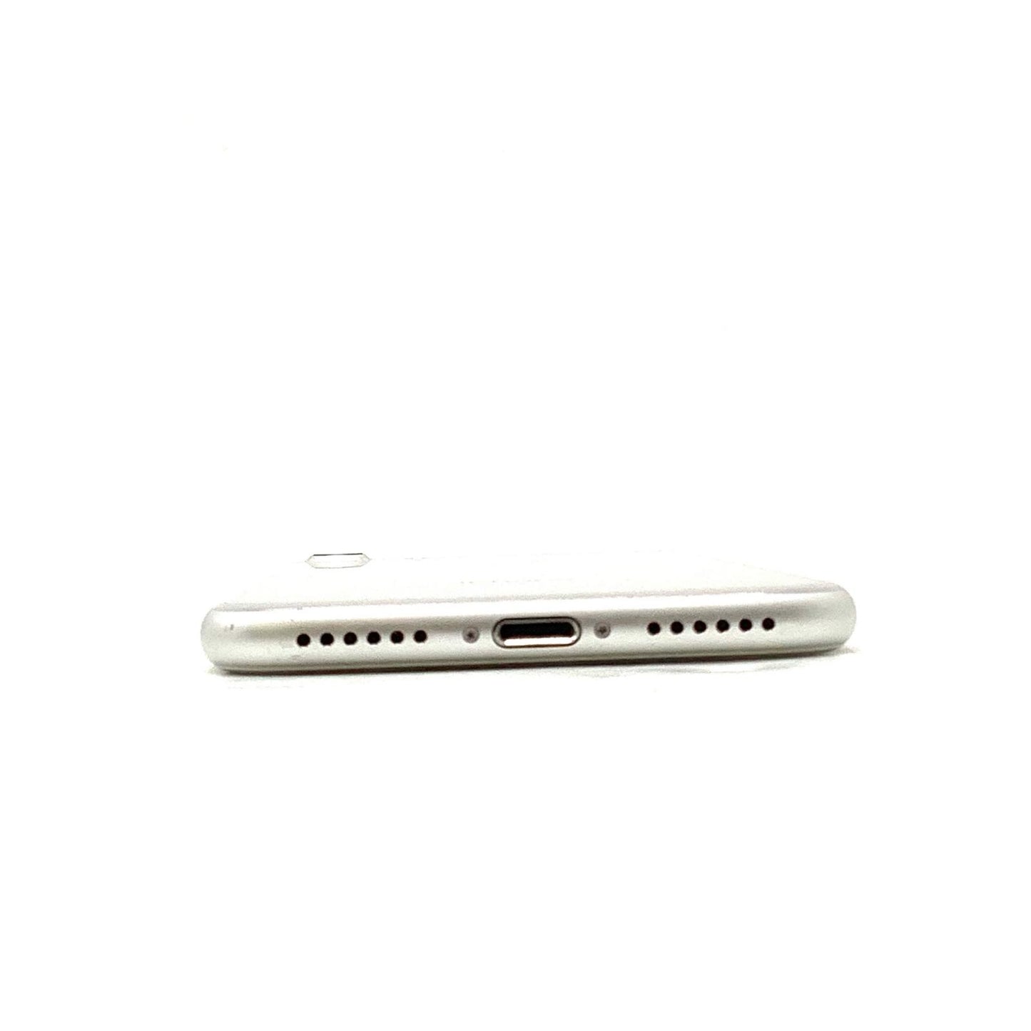 【全額返金保証】【最速発送】Apple iPhone iPhone 7 128GB シルバー au 白ロム 動作確認済 60%