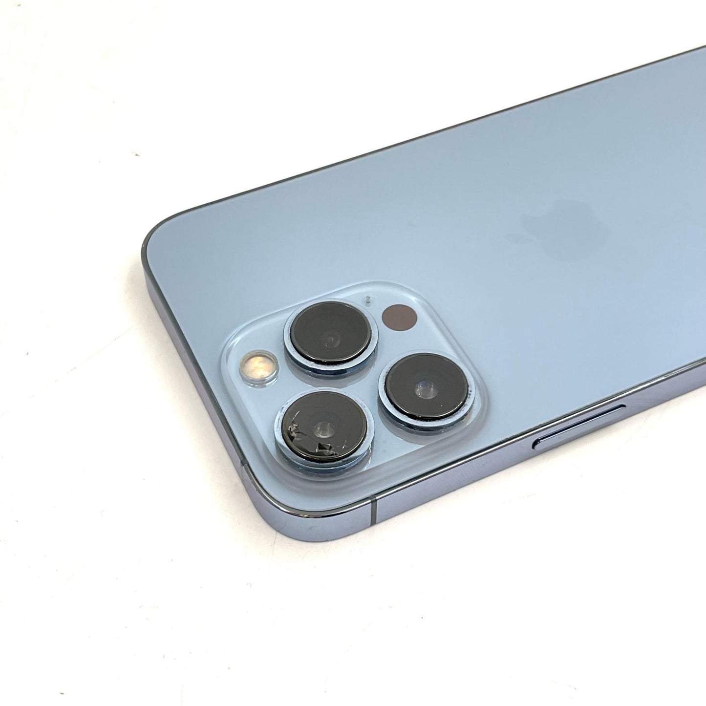 【全額返金保証】【最速発送】Apple iPhone iPhone 13 Pro 128GB シエラブルー docomo 白ロム 動作確認済 76%