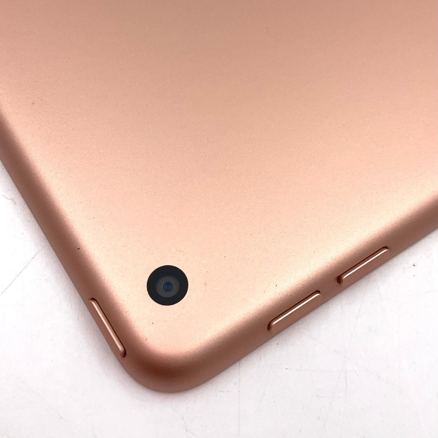 【全額返金保証】【最速発送】Apple iPad iPad 10.2インチ 第7世代 32GB ゴールド Wi-Fi 動作確認済