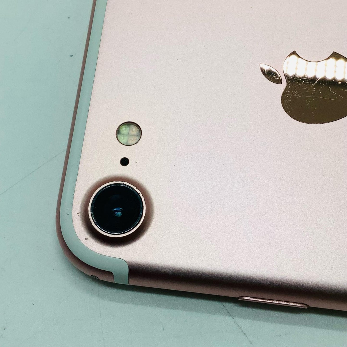 【全額返金保証】【最速発送】Apple iPhone iPhone 7 32GB ローズゴールド Softbank 白ロム 動作確認済 76%