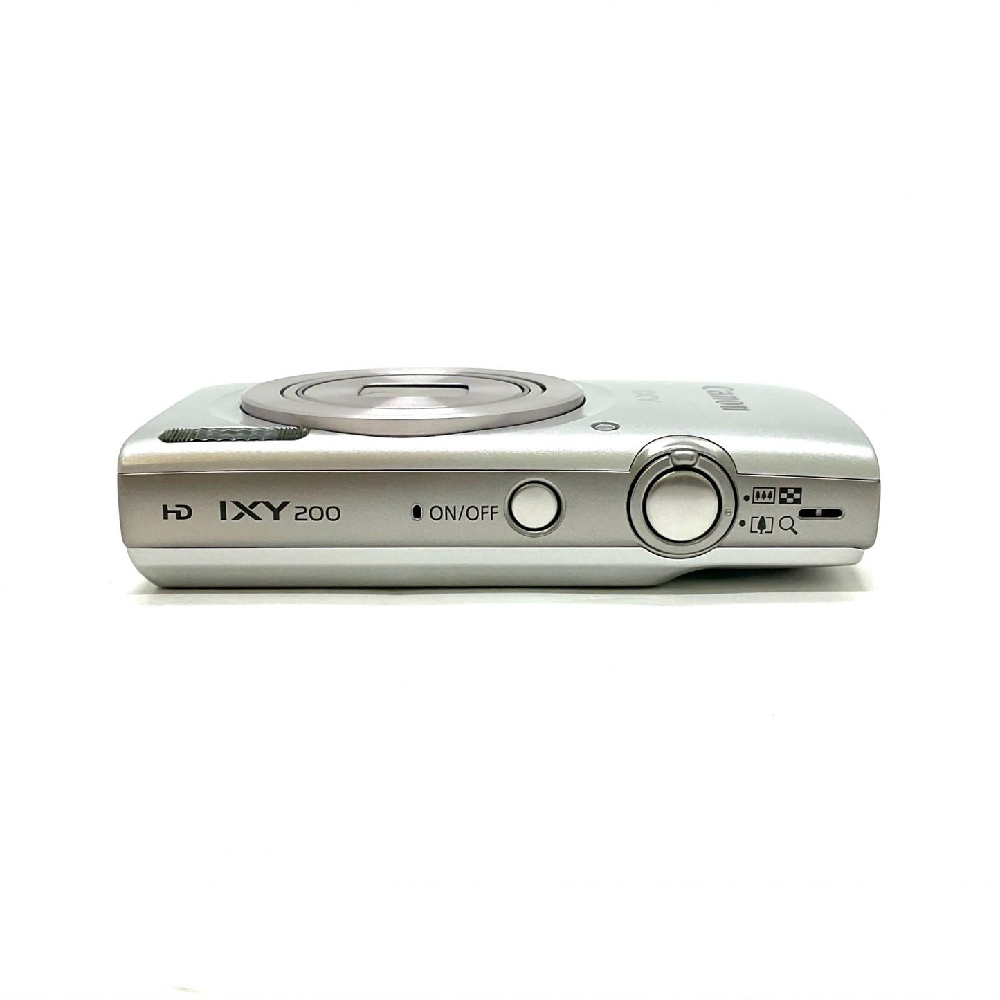 【全額返金保証】【最速発送】Canon コンパクトデジタルカメラ IXY 200 [シルバー] 美品 動作確認済