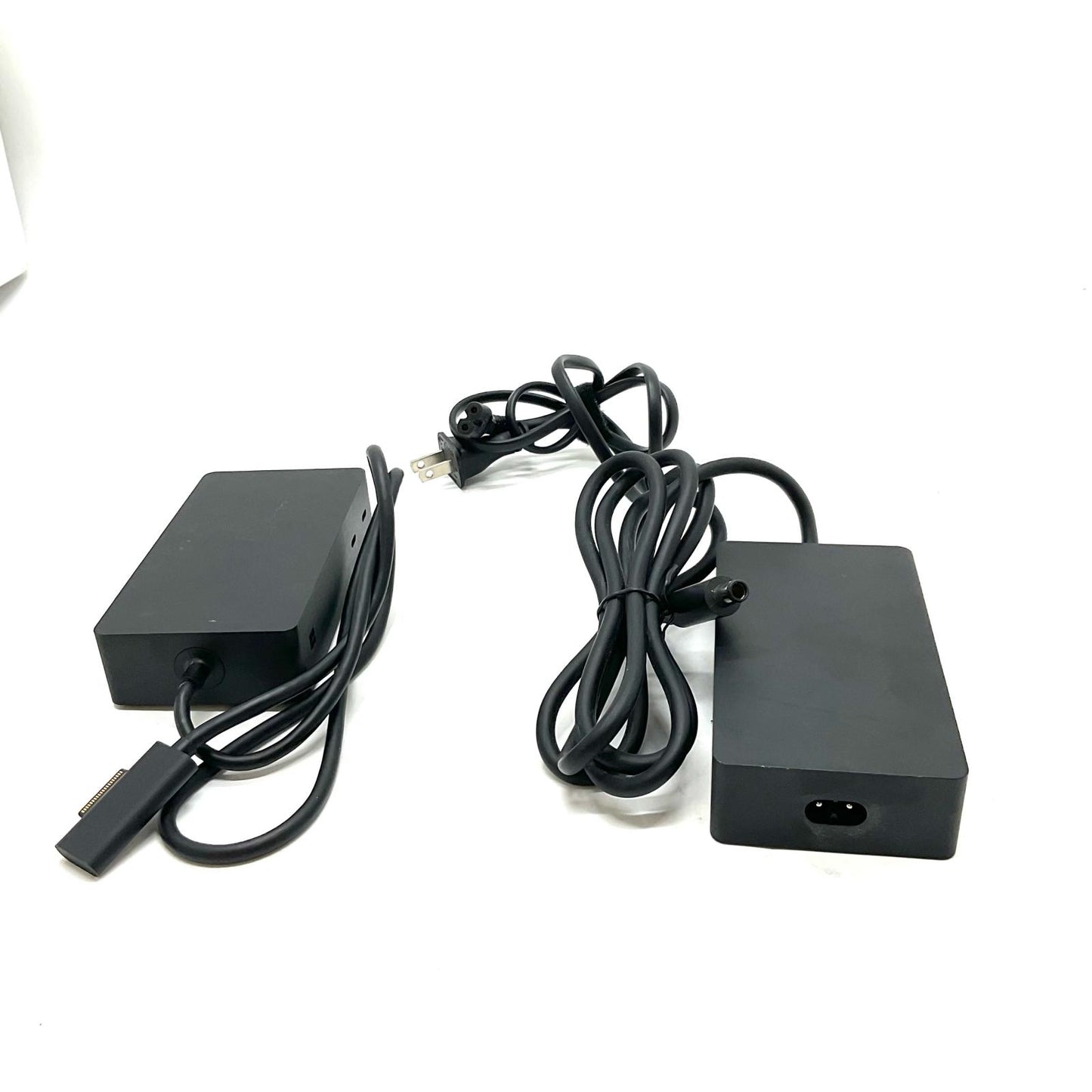 【全額返金保証】【最速発送】Microsoft Microsoft Surface Dock2 1931 美品 動作確認済